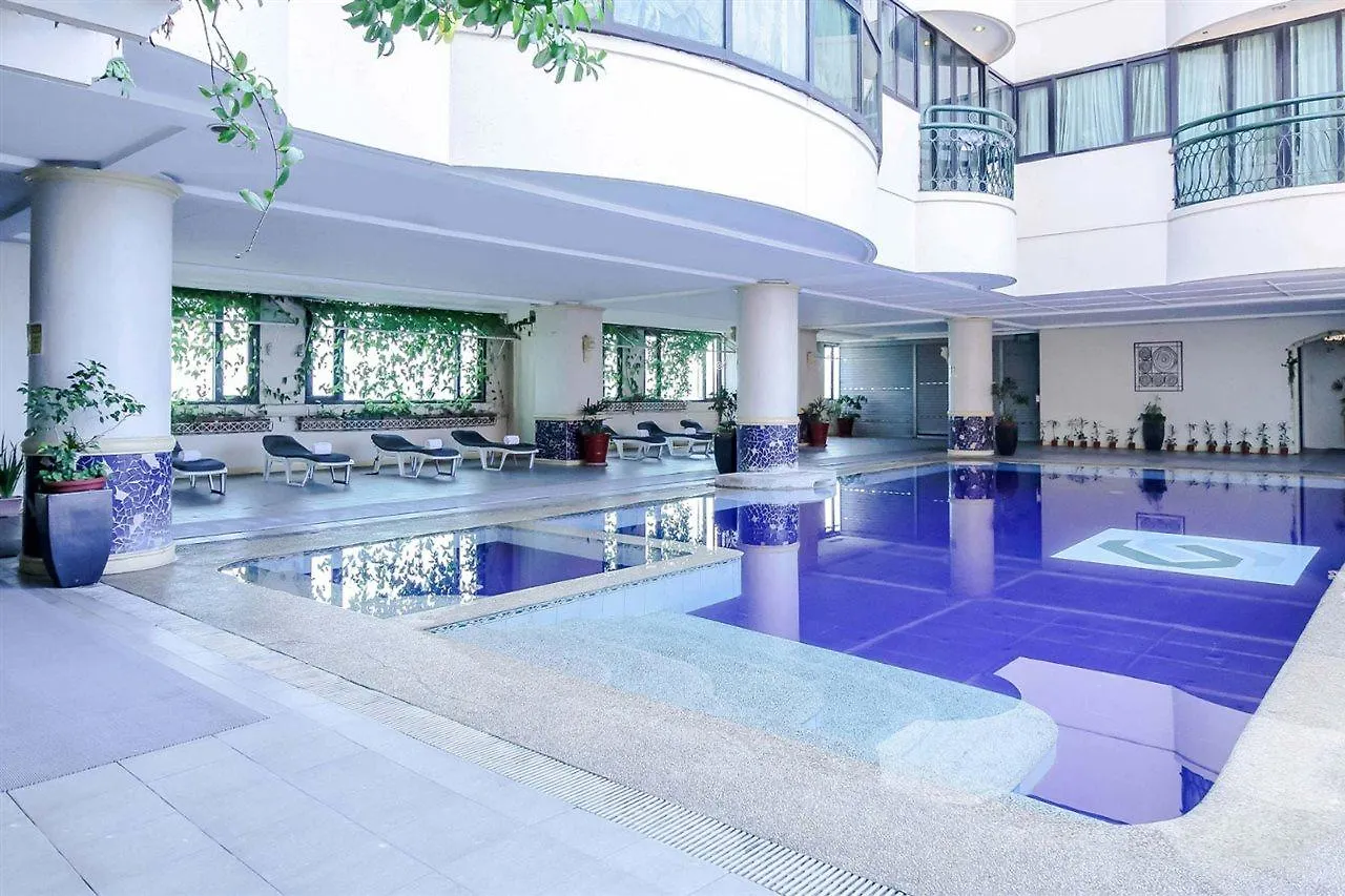 Makati Palace Hotel Makati City 4*,  Filipinler